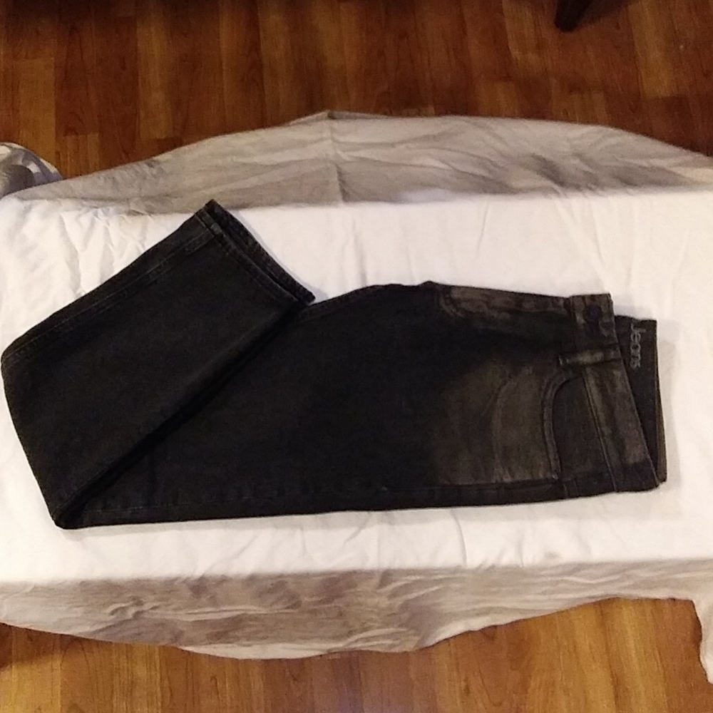 Calvin Klein Slim Black w/ Gold SZ: 8 Jeans